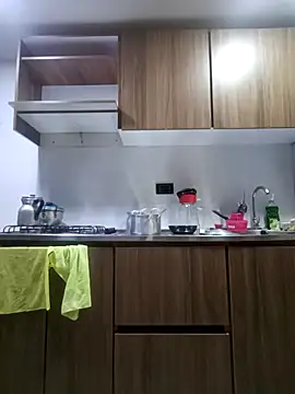 coral smitth online show from November 23, 8:19 pm