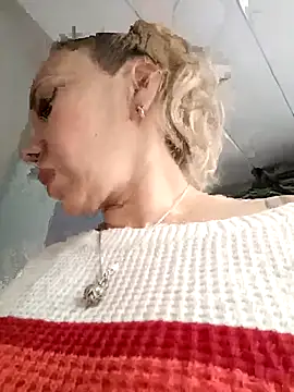 coral smitth online show from October 8, 7:03 pm