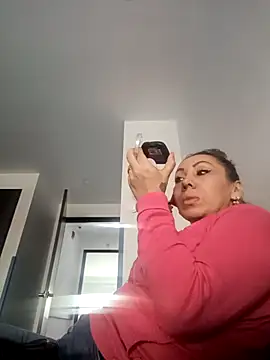 coral smitth online show from November 18, 2:31 pm