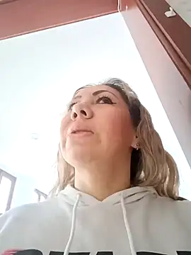 coral smitth online show from October 6, 6:30 pm