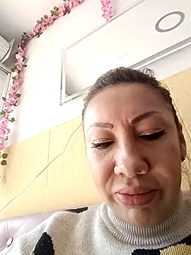 coral smitth online show from February 25, 6:30 pm