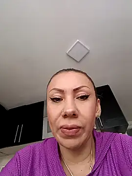 coral smitth online show from March 15, 8:10 pm