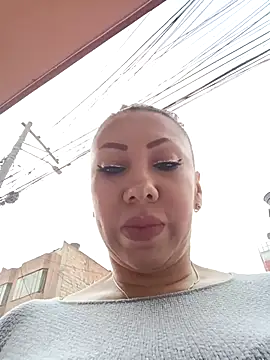 coral smitth online show from February 14, 5:02 pm