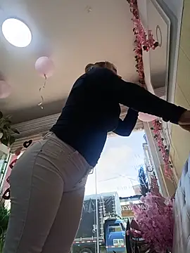 coral smitth online show from May 26, 6:39 pm