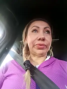 coral smitth online show from April 2, 12:12 pm