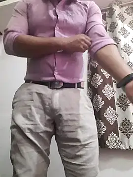 Guyinshortss online show from February 21, 8:11 pm