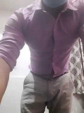 Guyinshortss online show from February 14, 8:42 pm