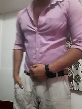 Guyinshortss online show from March 21, 8:46 pm