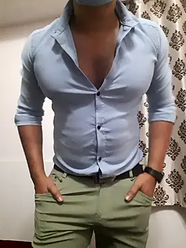 Guyinshortss online show from April 16, 7:14 pm