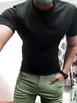 Guyinshortss online show from November 29, 7:47 pm