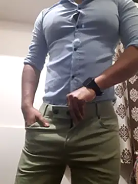 Guyinshortss online show from February 15, 8:08 pm