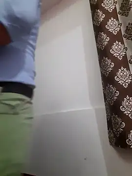 Guyinshortss online show from March 31, 7:38 pm