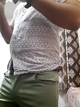 Guyinshortss online show from November 15, 6:56 pm