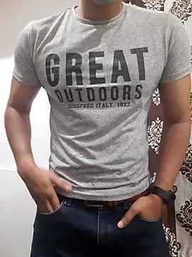 Guyinshortss online show from October 5, 8:10 pm