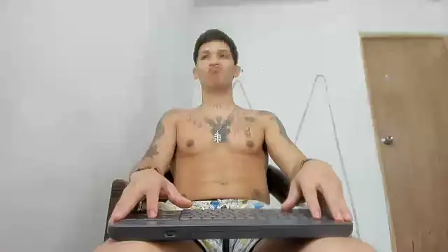 MasterSEX420 online show from April 13, 9:30 pm