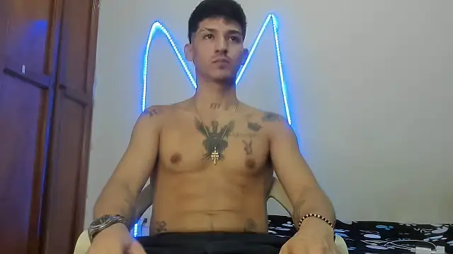 Snapshot of MasterSEX420 chatting on January 9, 1:51 pm MasterSEX420 online show from January 9, 1:51 pm