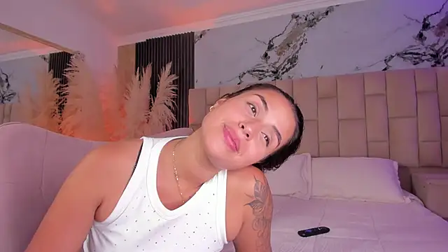 EmmaTorres  online show from March 28, 9:16 pm