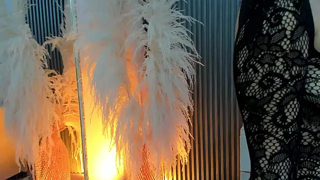 EmmaTorres  online show from February 24, 9:37 pm