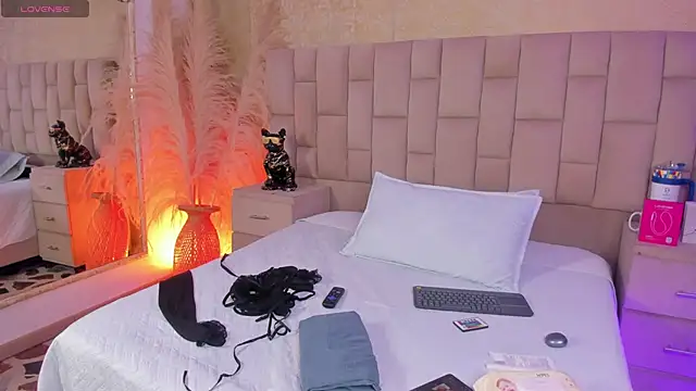 EmmaTorres  online show from January 12, 9:52 pm