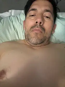 Snapshot of Papilobo12 chatting on October 8, 1:23 pm Papilobo12 online show from October 8, 1:23 pm