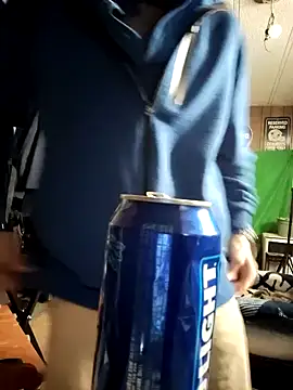 Snapshot of omgkidisthaone chatting on March 16, 2:21 am omgkidisthaone online show from March 16, 2:21 am