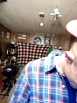 Snapshot of omgkidisthaone chatting on March 18, 1:02 am omgkidisthaone online show from March 18, 1:02 am