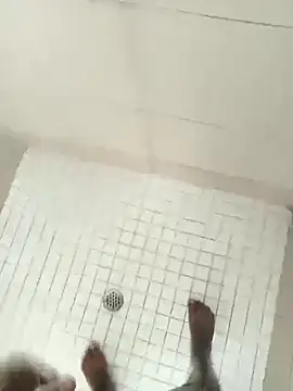 Snapshot of pootona chatting on March 5, 1:28 pm pootona online show from March 5, 1:28 pm