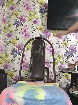 Snapshot of sweetbb15 chatting on February 19, 8:22 am sweetbb15 online show from February 19, 8:22 am