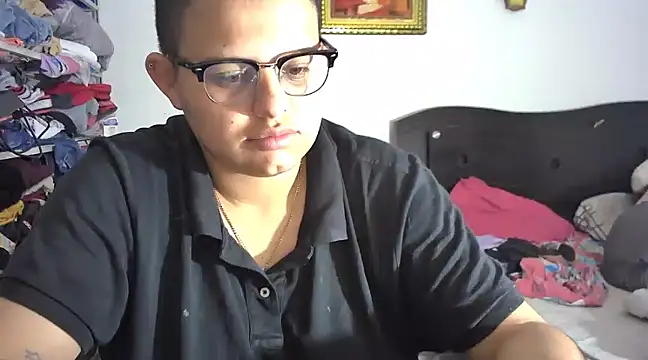 tatsumi nao online show from February 8, 7:04 am