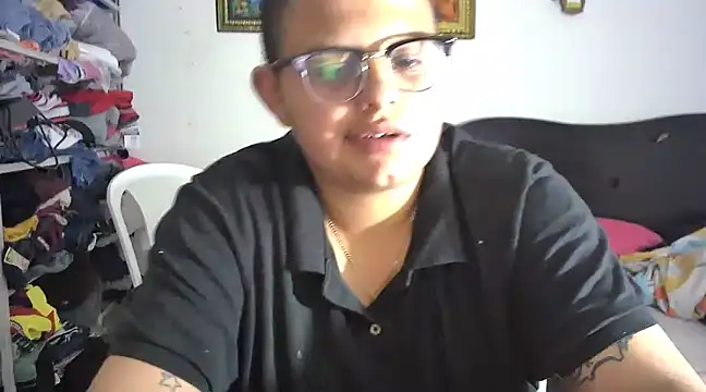 tatsumi nao online show from February 8, 10:39 am