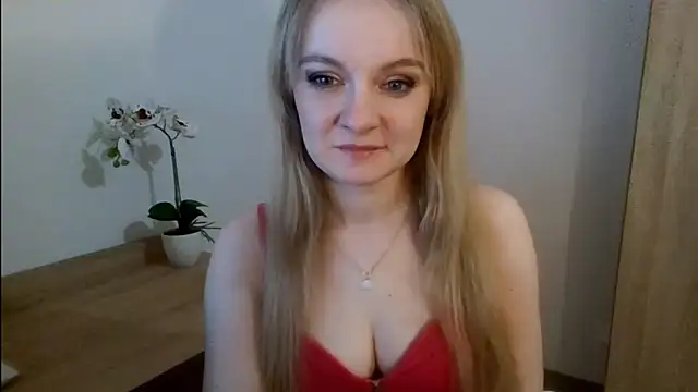 Snapshot of AlmaHoney chatting on January 20, 6:10 pm AlmaHoney online show from January 20, 6:10 pm