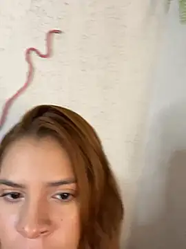 Snapshot of samanthaeliott22 chatting on June 10, 5:47 pm samanthaeliott22 online show from June 10, 5:47 pm