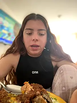 Snapshot of Cloew_Marz chatting on November 29, 6:52 pm Cloew Marz online show from November 29, 6:52 pm