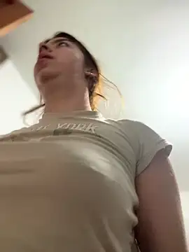 Snapshot of Cloew_Marz chatting on October 5, 7:15 pm Cloew Marz online show from October 5, 7:15 pm