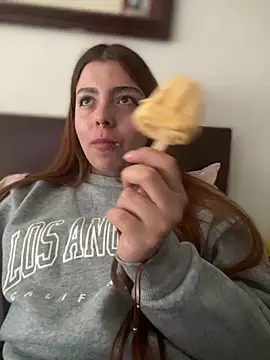 Snapshot of Cloew_Marz chatting on October 26, 8:53 pm Cloew Marz online show from October 26, 8:53 pm