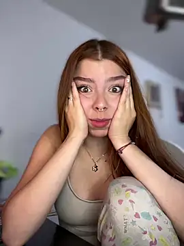 Snapshot of Cloew_Marz chatting on March 12, 10:07 pm Cloew Marz online show from March 12, 10:07 pm