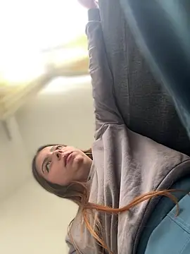 Cloew Marz online show from February 12, 4:40 pm