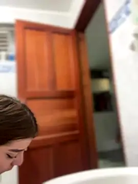 Snapshot of Cloew_Marz chatting on October 23, 9:57 pm Cloew Marz online show from October 23, 9:57 pm