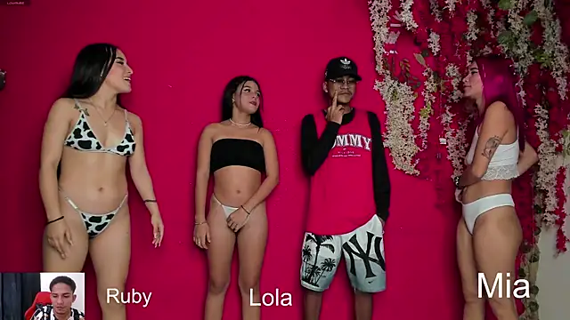 Snapshot of Extreme_dirty_paradise chatting on November 26, 4:34 am Extreme dirty paradise online show from November 26, 4:34 am