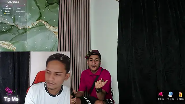 Snapshot of Extreme_dirty_paradise chatting on February 21, 4:47 am Extreme dirty paradise online show from February 21, 4:47 am