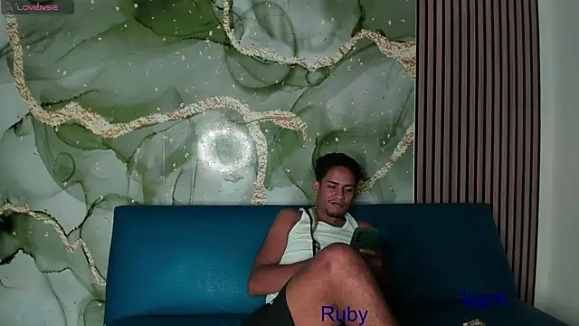 Extreme dirty paradise online show from June 25, 8:25 pm