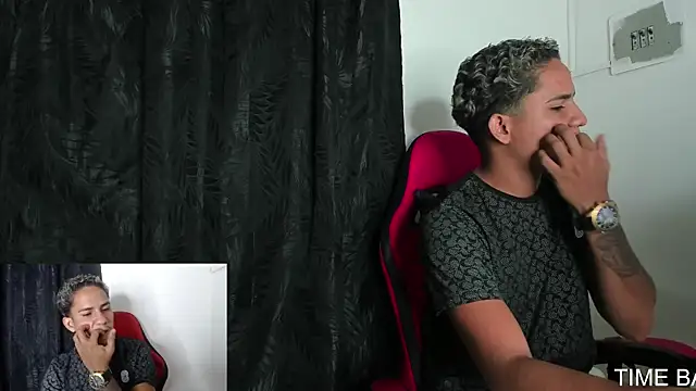 Snapshot of Extreme_dirty_paradise chatting on January 9, 4:08 am Extreme dirty paradise online show from January 9, 4:08 am