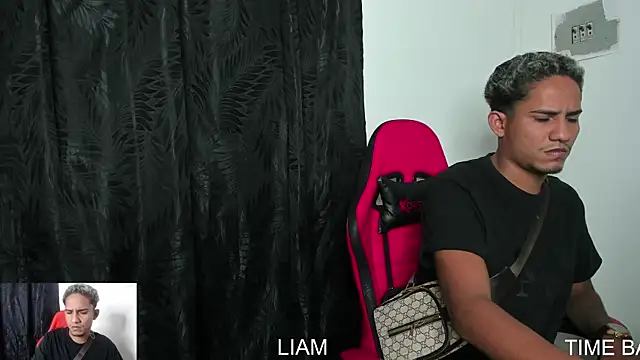 Snapshot of Extreme_dirty_paradise chatting on January 8, 3:56 am Extreme dirty paradise online show from January 8, 3:56 am