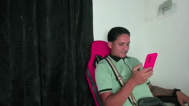 Extreme dirty paradise online show from July 15, 3:02 am