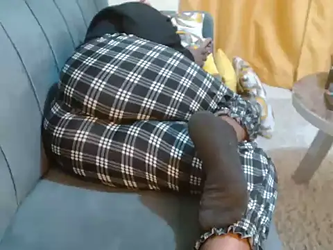 leslysexygirl online show from November 18, 7:11 am