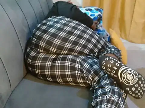 leslysexygirl online show from October 31, 8:22 am