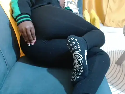 leslysexygirl online show from February 24, 5:08 am