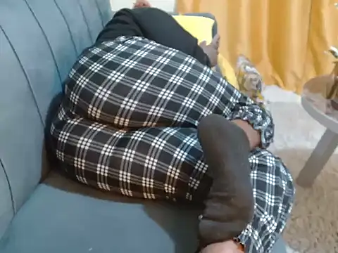 leslysexygirl online show from November 26, 6:35 am