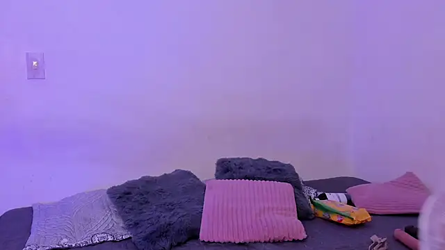 Snapshot of crystalvazquez chatting on November 1, 5:29 pm crystalvazquez online show from November 1, 5:29 pm