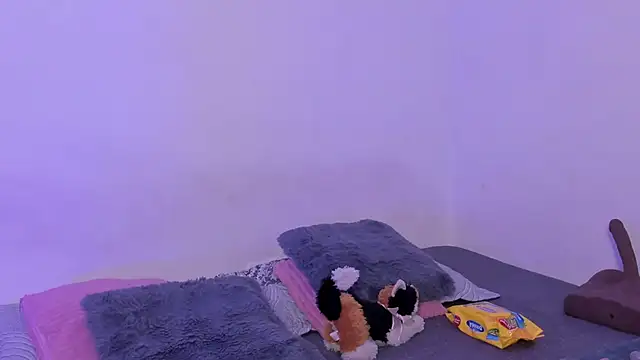 Snapshot of crystalvazquez chatting on November 16, 12:54 pm crystalvazquez online show from November 16, 12:54 pm